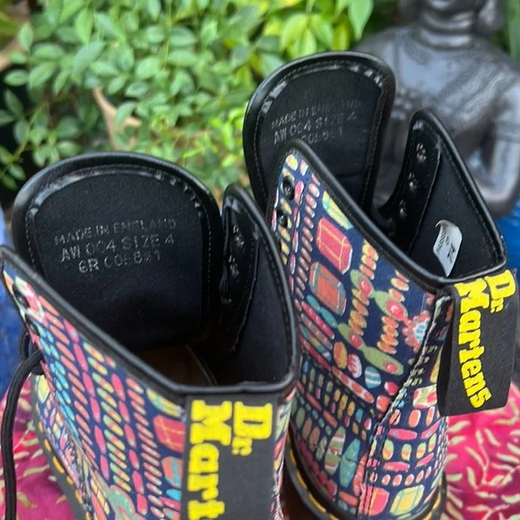 🏴󠁧󠁢󠁥󠁮󠁧󠁿 Dr. Martens MIE Vintage Multicolor Floral Boots UK 4 - Picture 15 of 17